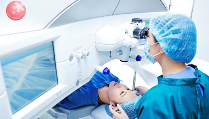 chi phí mổ mắt cận tại việt nam