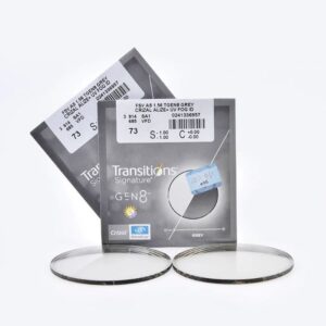 kính lão đổi màu Essilor