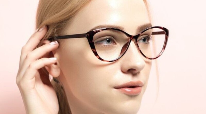 Các loại gọng kính cận nữ đẹp, nhẹ và thời trang 2025 3 các loại gọng kính cận nữ-Các kiểu dáng mắt kính đẹp cho nữ phổ biến
