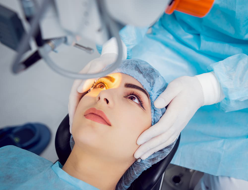 Mổ mắt cận có đau không? Giải đáp chi tiết từ A đến Z 4 Mổ mắt cận có đau không- Mổ mắt cận có đau không?